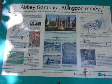 Ingormation board about Abingdon Sbbey.