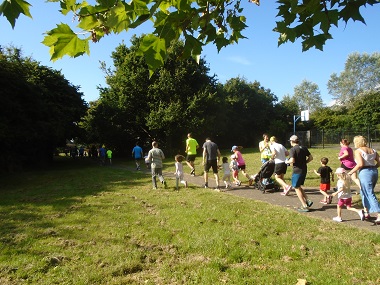 Runners at the Sunday morning junior parkrun
