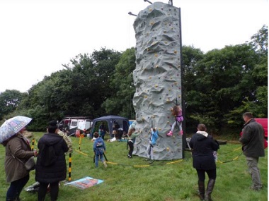 Children's climbing wall